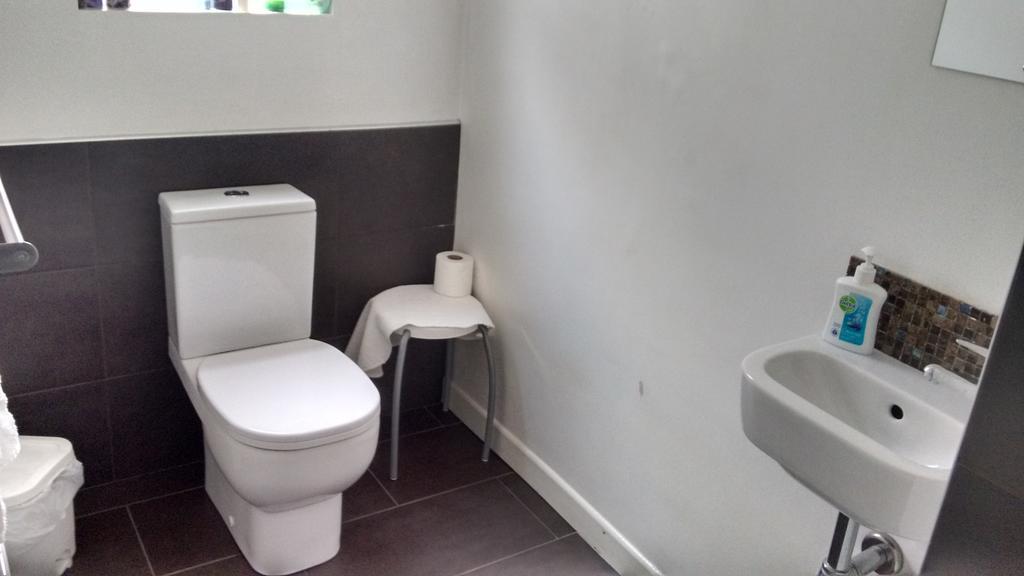 مبيت وإفطار لندنديري Fairman House Backpackers المظهر الخارجي الصورة