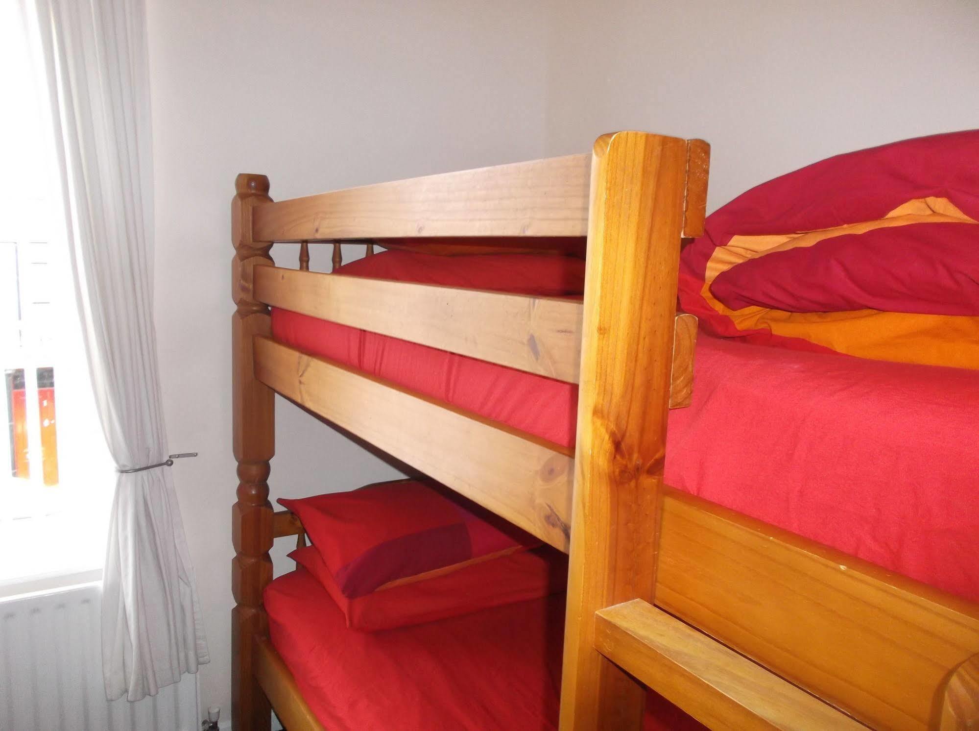 مبيت وإفطار لندنديري Fairman House Backpackers المظهر الخارجي الصورة